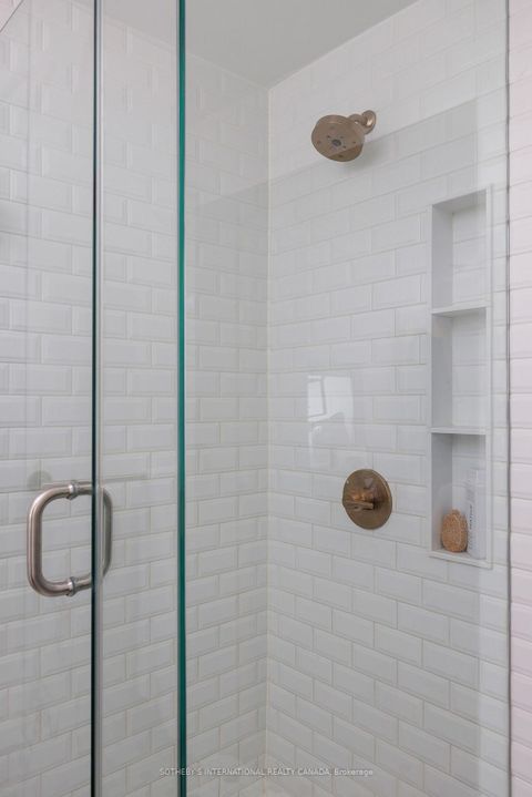 Photo 30 at 116 Shaftesbury Avenue, Moore Park, Toronto