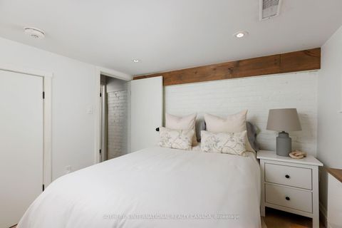 Photo 34 at 116 Shaftesbury Avenue, Moore Park, Toronto