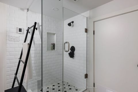 Photo 37 at 116 Shaftesbury Avenue, Moore Park, Toronto