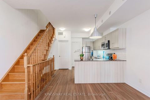 Photo 7 at 50 - 68 Winston Park Boulevard, CFB, Toronto