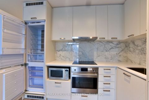 Photo 5 at 1102 - 38 Honeycrisp Crescent, Vaughan Corporate Centre, Vaughan