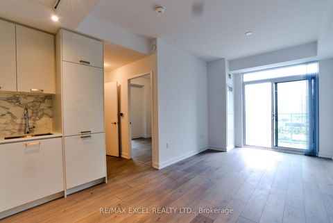 Photo 7 at 1102 - 38 Honeycrisp Crescent, Vaughan Corporate Centre, Vaughan