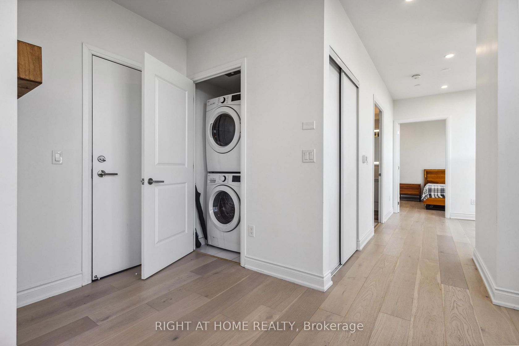 Photo 7 at PH801 - 2301 Danforth Avenue, Danforth, Toronto Photo 7 at PH801 - 2301 Danforth Avenue, Danforth, Toronto