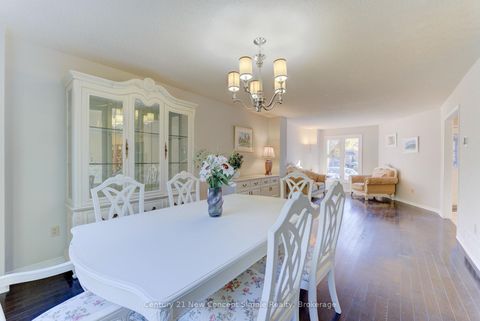 Photo 5 at 12 Kilbarry Court, South Richvale, Richmond Hill