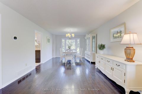 Photo 6 at 12 Kilbarry Court, South Richvale, Richmond Hill