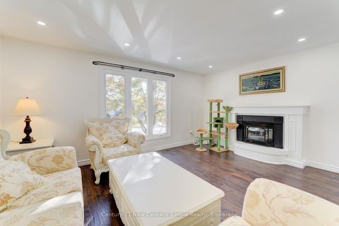 Photo 20 at 12 Kilbarry Court, South Richvale, Richmond Hill