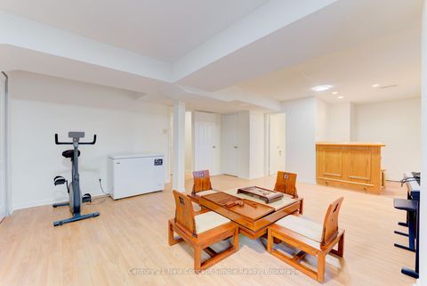 Photo 33 at 12 Kilbarry Court, South Richvale, Richmond Hill