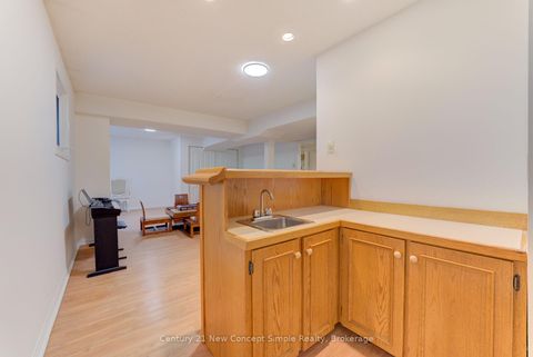 Photo 34 at 12 Kilbarry Court, South Richvale, Richmond Hill