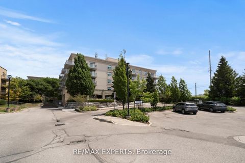 Photo 32 at 213 - 2500 Rutherford Road, Maple, Vaughan