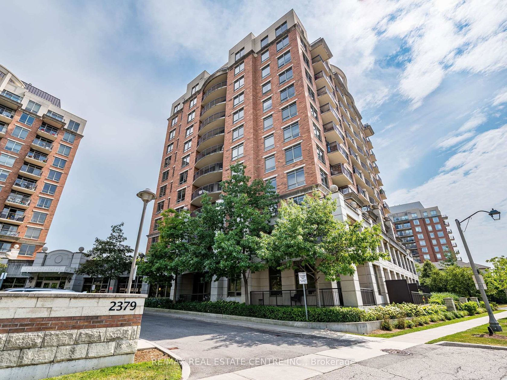 1102 - 2379 Central Park Drive, RO River Oaks, Oakville 
