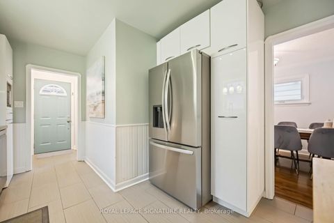 Photo 19 at 101 Sharpe Street, Cliffside, Toronto