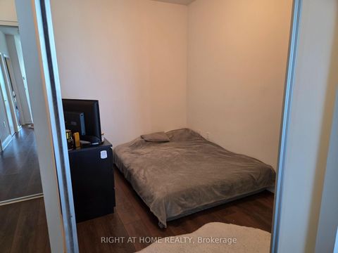 Photo 14 at 2801 - 9 Valhalla Inn Road, City Centre West, Toronto