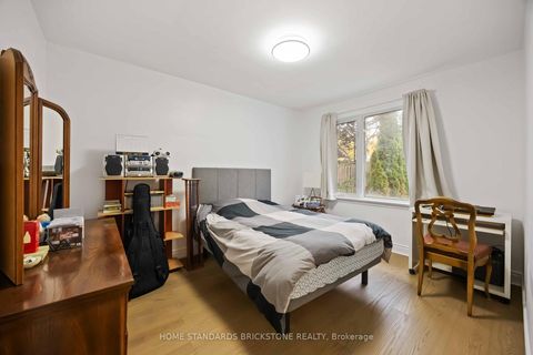Photo 17 at 8 Burke Street, Newtonbrook West, Toronto