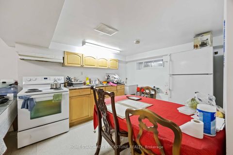 Photo 28 at 8 Burke Street, Newtonbrook West, Toronto