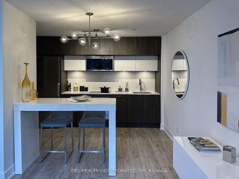 Photo 6 at #306 - 25 Adra Grado Way, Bayview Village, Toronto