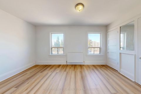 Photo 16 at 229 Bellwoods Avenue, Bellwoods, Toronto