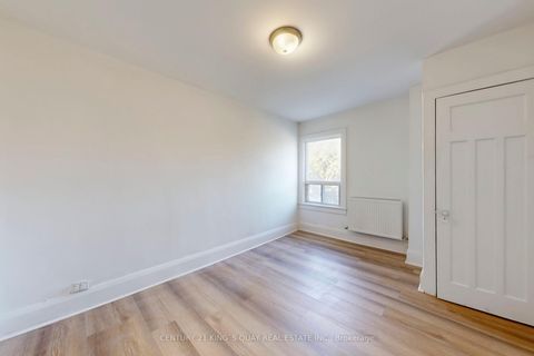 Photo 18 at 229 Bellwoods Avenue, Bellwoods, Toronto