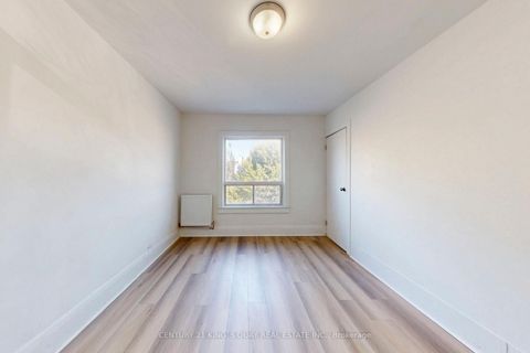 Photo 20 at 229 Bellwoods Avenue, Bellwoods, Toronto Photo 20 at 229 Bellwoods Avenue, Bellwoods, Toronto