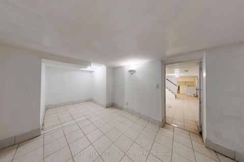 Photo 27 at 229 Bellwoods Avenue, Bellwoods, Toronto