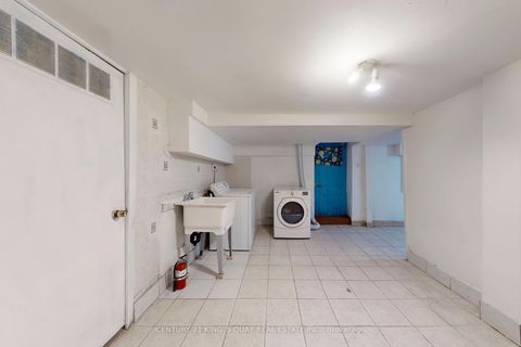 Photo 29 at 229 Bellwoods Avenue, Bellwoods, Toronto