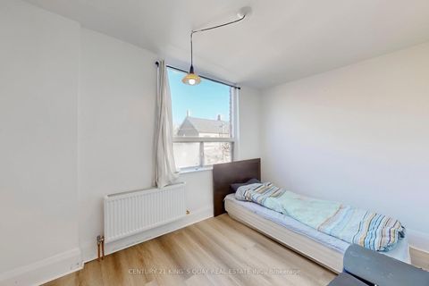 Photo 38 at 229 Bellwoods Avenue, Bellwoods, Toronto