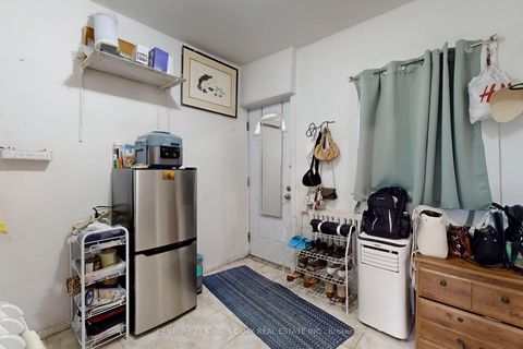 Photo 40 at 229 Bellwoods Avenue, Bellwoods, Toronto