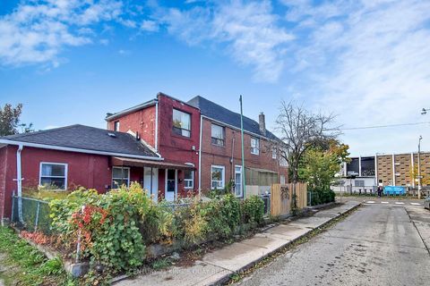 Photo 47 at 229 Bellwoods Avenue, Bellwoods, Toronto