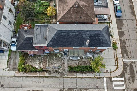 Photo 48 at 229 Bellwoods Avenue, Bellwoods, Toronto Photo 48 at 229 Bellwoods Avenue, Bellwoods, Toronto