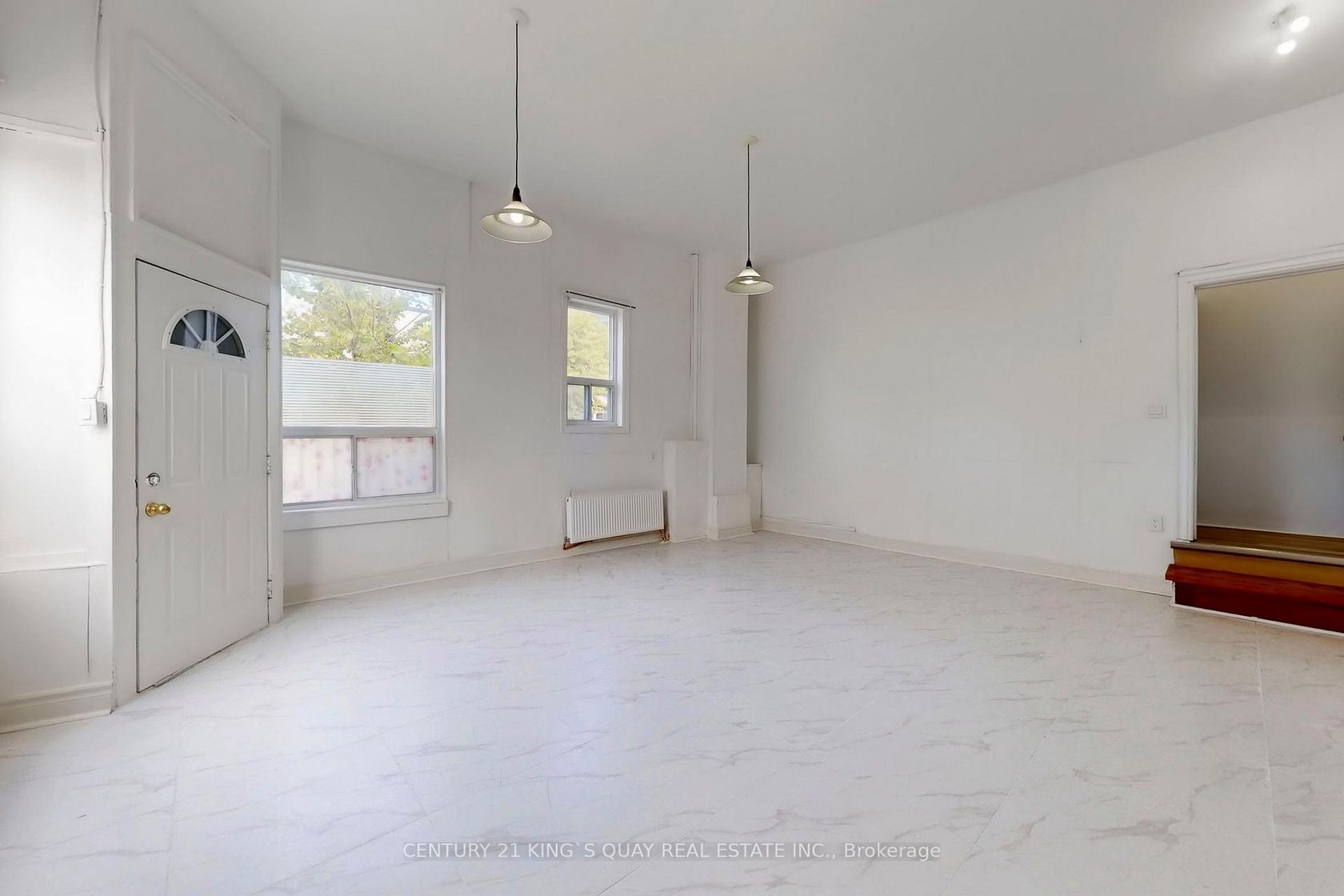 Photo 5 at 229 Bellwoods Avenue, Bellwoods, Toronto Photo 5 at 229 Bellwoods Avenue, Bellwoods, Toronto