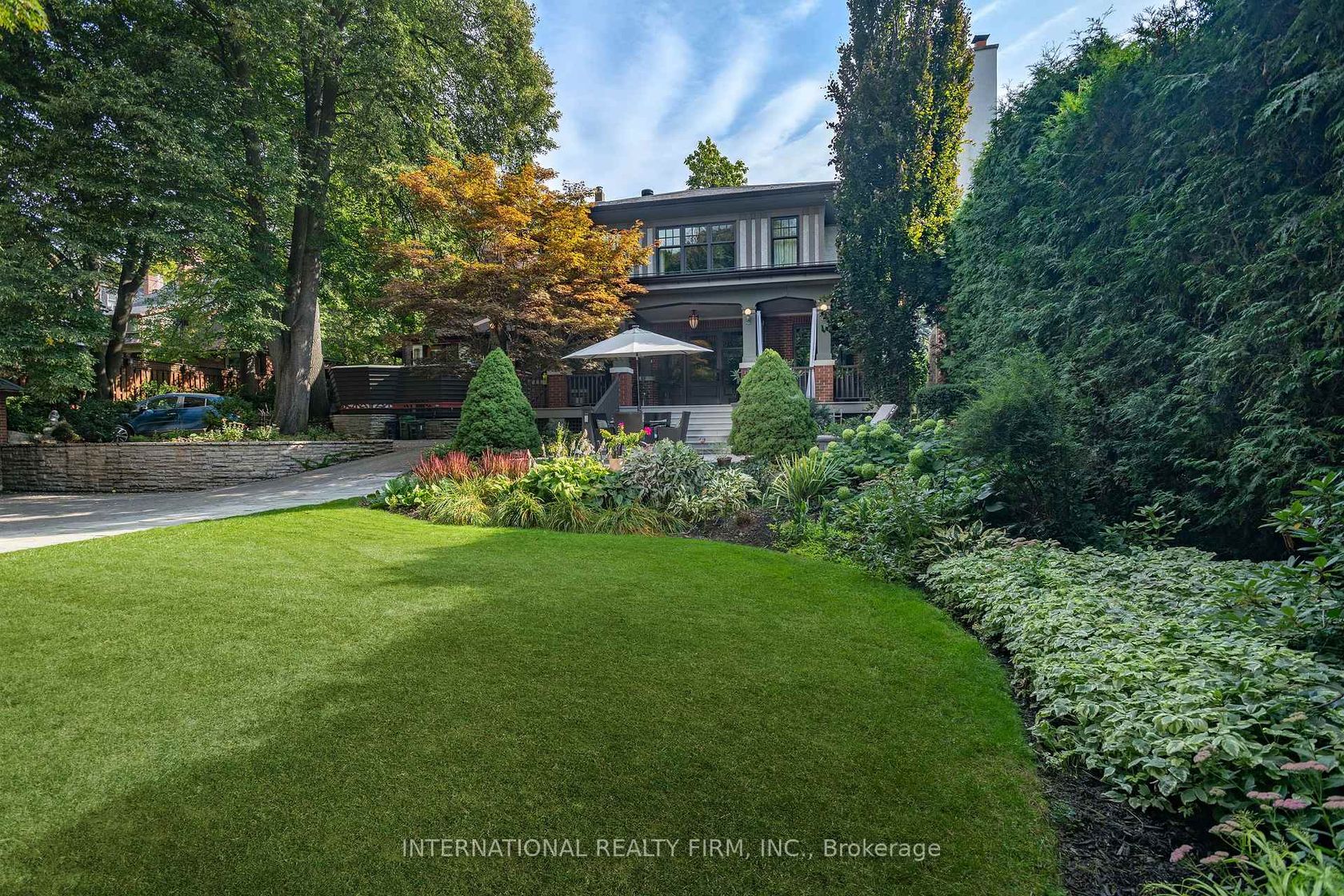 270 Indian Road, Swansea, Toronto by Loree Meneguzzi Real Estate 270 Indian Road, Swansea, Toronto