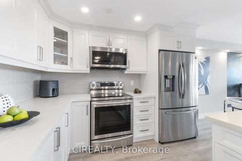 Photo 6 at 709 - 511 The West Mall, Etobicoke West Mall, Toronto