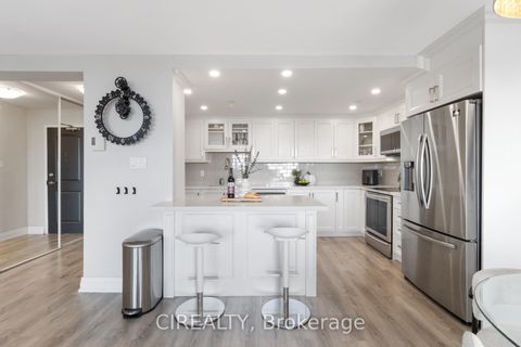 Photo 13 at 709 - 511 The West Mall, Etobicoke West Mall, Toronto