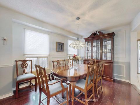 Photo 8 at 58 Samantha Circle, Doncrest, Richmond Hill