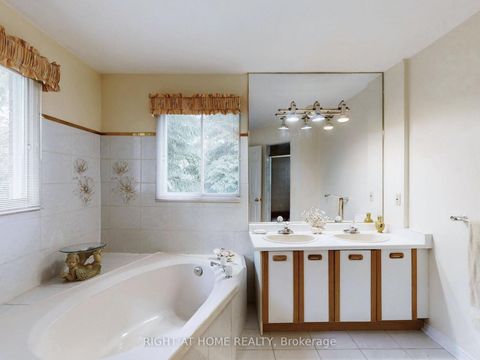 Photo 28 at 58 Samantha Circle, Doncrest, Richmond Hill