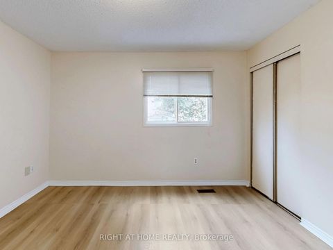 Photo 32 at 58 Samantha Circle, Doncrest, Richmond Hill