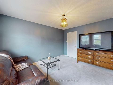 Photo 33 at 58 Samantha Circle, Doncrest, Richmond Hill