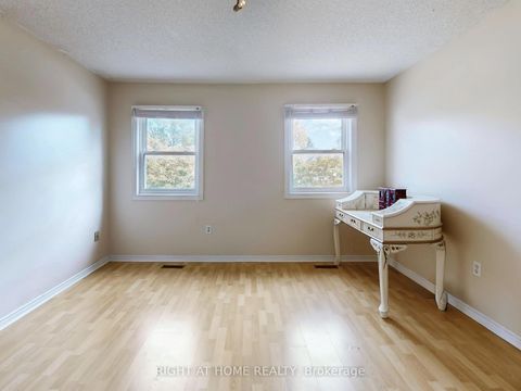 Photo 37 at 58 Samantha Circle, Doncrest, Richmond Hill