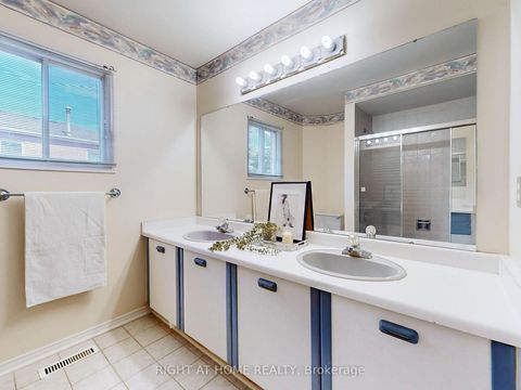 Photo 38 at 58 Samantha Circle, Doncrest, Richmond Hill