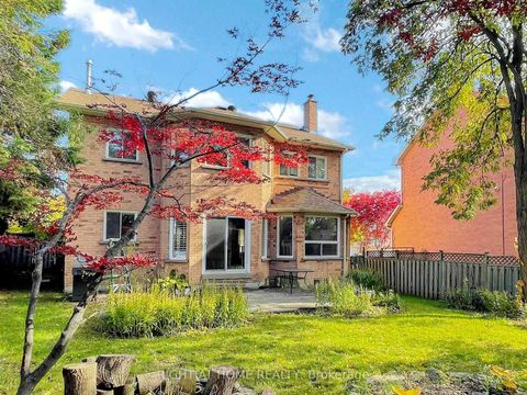 Photo 40 at 58 Samantha Circle, Doncrest, Richmond Hill