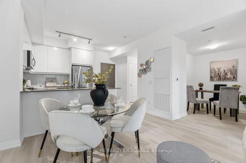 Photo 4 at 411 - 3260 SHEPPARD Avenue E, Sullivan, Toronto