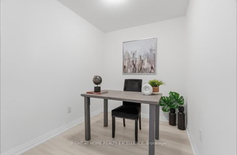 Photo 9 at 411 - 3260 SHEPPARD Avenue E, Sullivan, Toronto