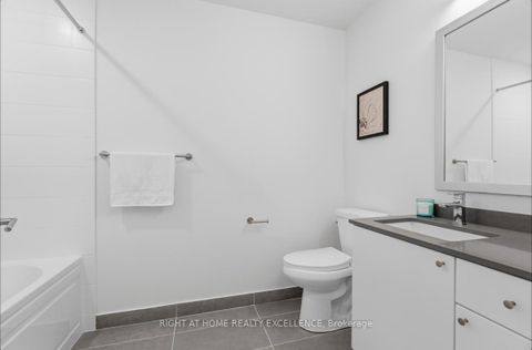 Photo 11 at 411 - 3260 SHEPPARD Avenue E, Sullivan, Toronto