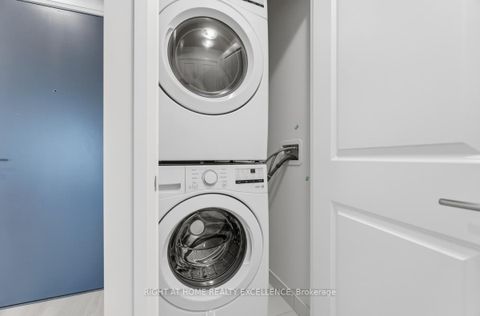 Photo 13 at 411 - 3260 SHEPPARD Avenue E, Sullivan, Toronto