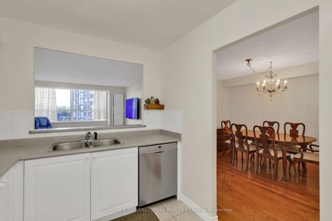 Photo 7 at 610 - 265 Ridley Boulevard, Nortown, Toronto Photo 7 at 610 - 265 Ridley Boulevard, Nortown, Toronto