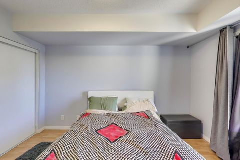 Photo 7 at 417 - 60 Mendelssohn Street, Birchmount, Toronto