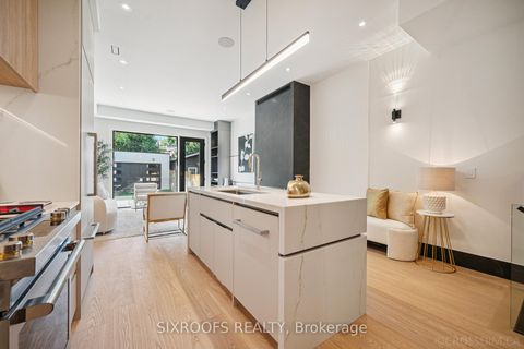 Photo 15 at 44A Alcina Avenue, Wychwood, Toronto