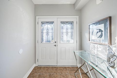 Photo 6 at 61 Four Seasons Crescent, Woodland Hill, Newmarket