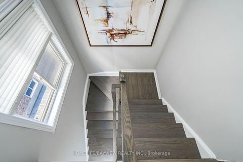 Photo 27 at 61 Four Seasons Crescent, Woodland Hill, Newmarket