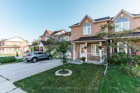 Photo 2 at 135 Trevino Circle, East Bayfield, Barrie