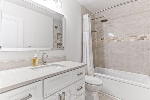 Photo 11 at 135 Trevino Circle, East Bayfield, Barrie